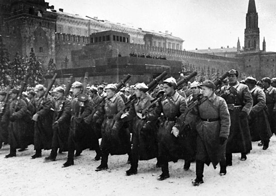 Парад 1941 года на Красной площади (07.11.2019)